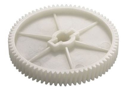 Plastikinis krumpliaračių liejimas