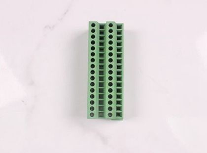 precizinis elektroninis plastikinių dalių liejimas